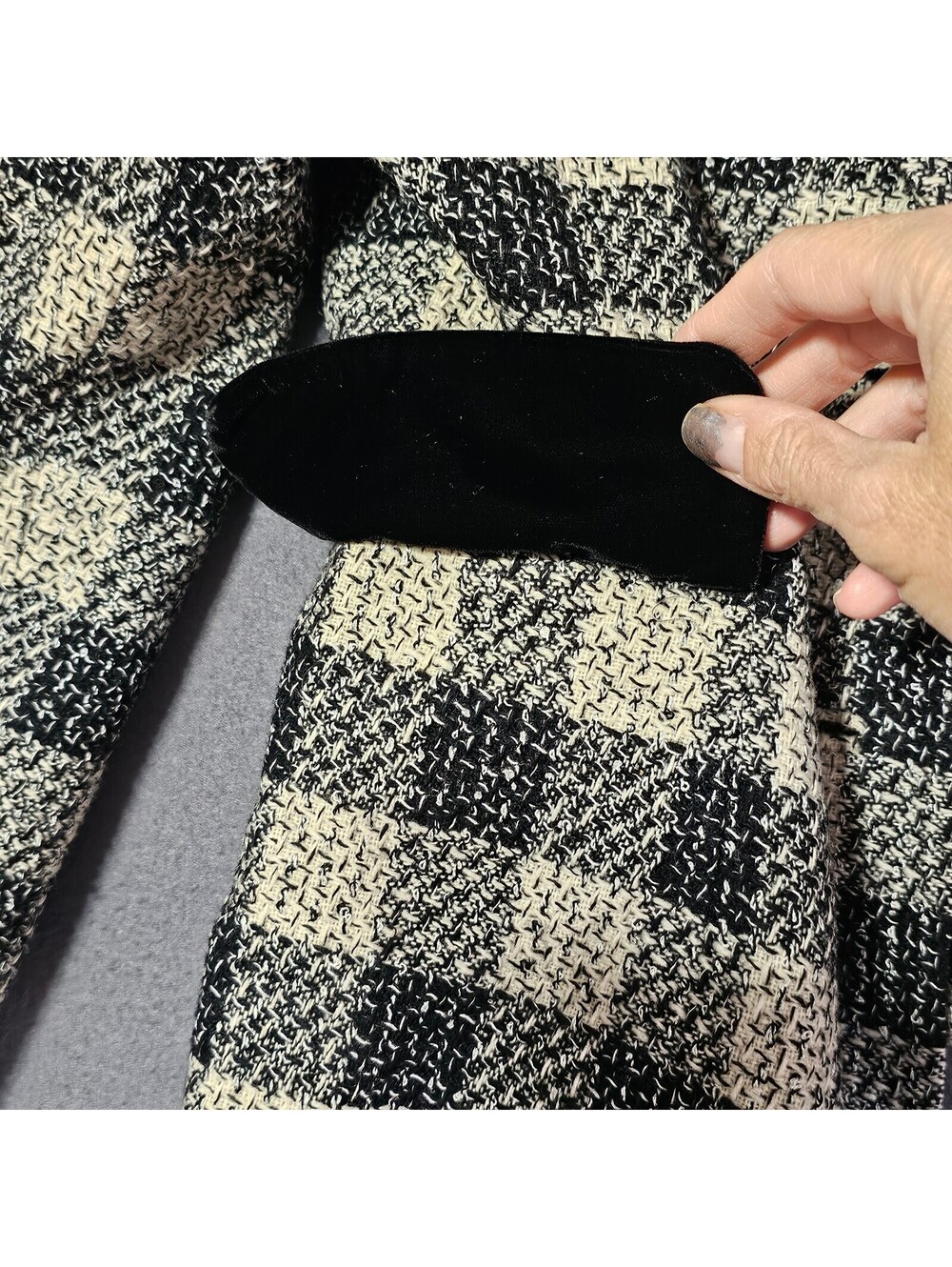 Elio Berhanyer Women's Size EU 46 US 14 Black White Checkered Blazer Velvet Trim - Picture 8 of 9